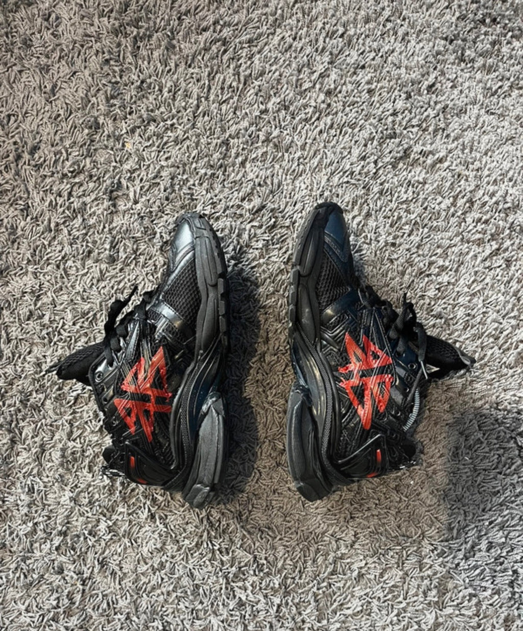 Balenciaga runner graffiti